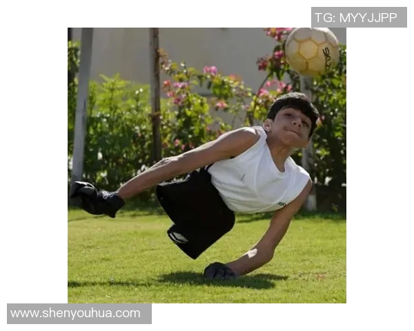 国外足球明星挑战视频大比拼谁能在极限运动中脱颖而出